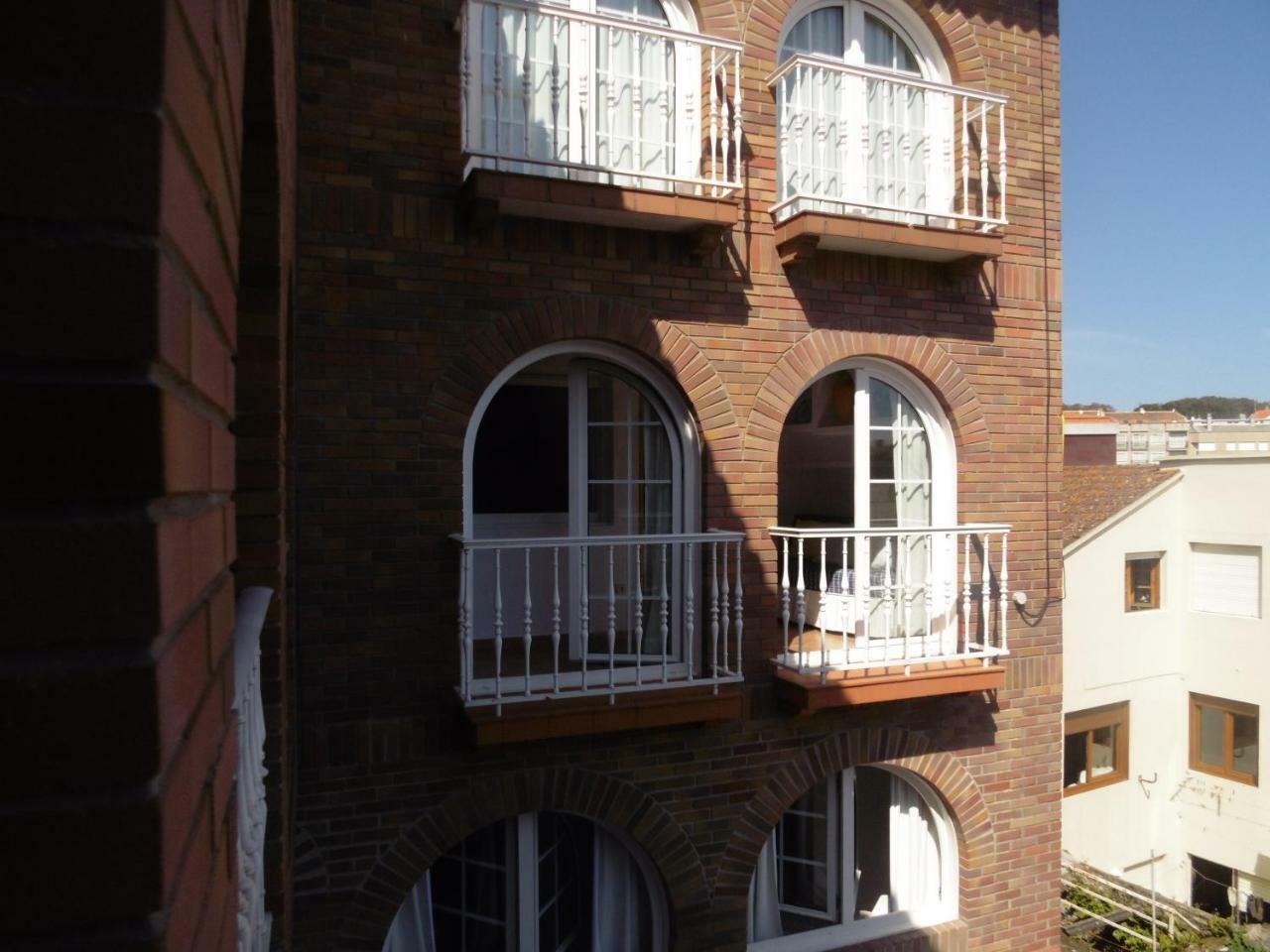 Apartamentos Turisticos Casa Soto Baiona Ngoại thất bức ảnh